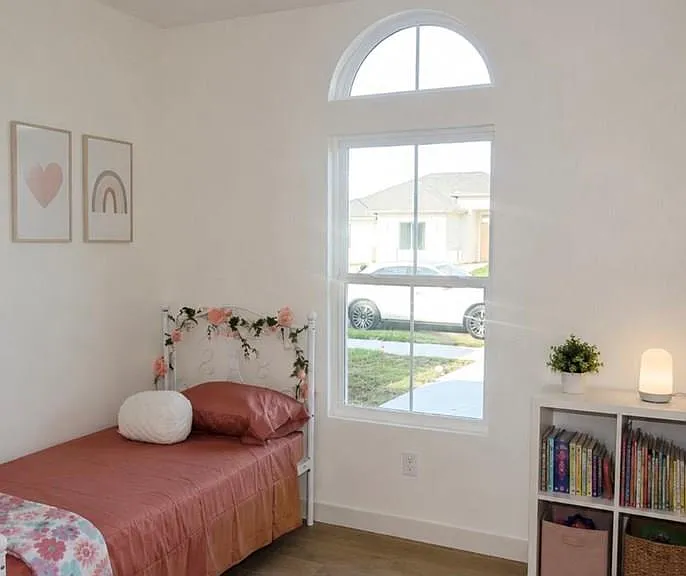 738 Foster Ln — Photo 7