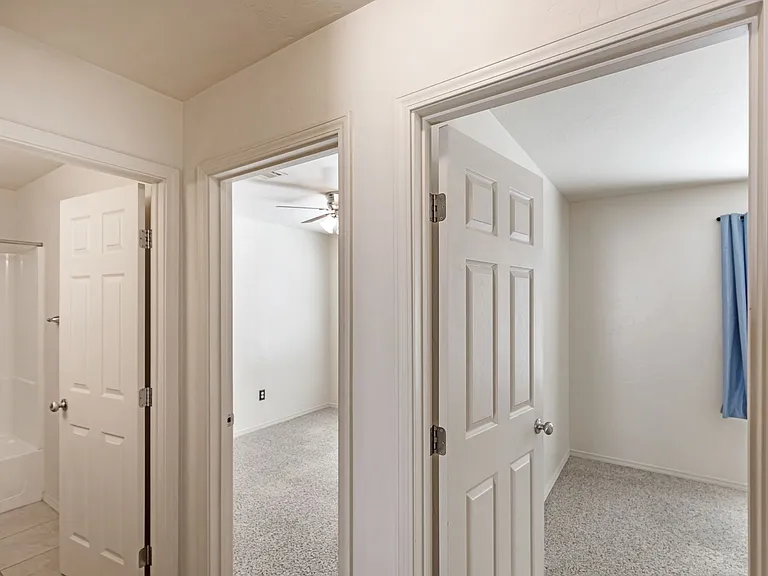 2637 Las Alturas Ct — Photo 12
