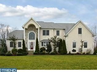 716 Nicole Dr, Mickleton, NJ 08056