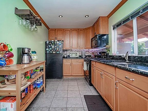 2nd image of 8547 Dalewood Ave