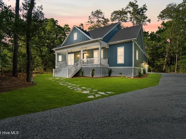 673 Carolina Bay Court, Southport, NC 28461
