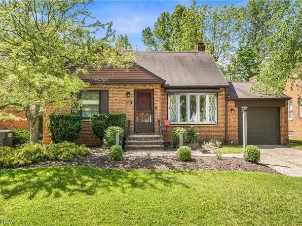 5448 Summit Rd, Lyndhurst, OH 44124