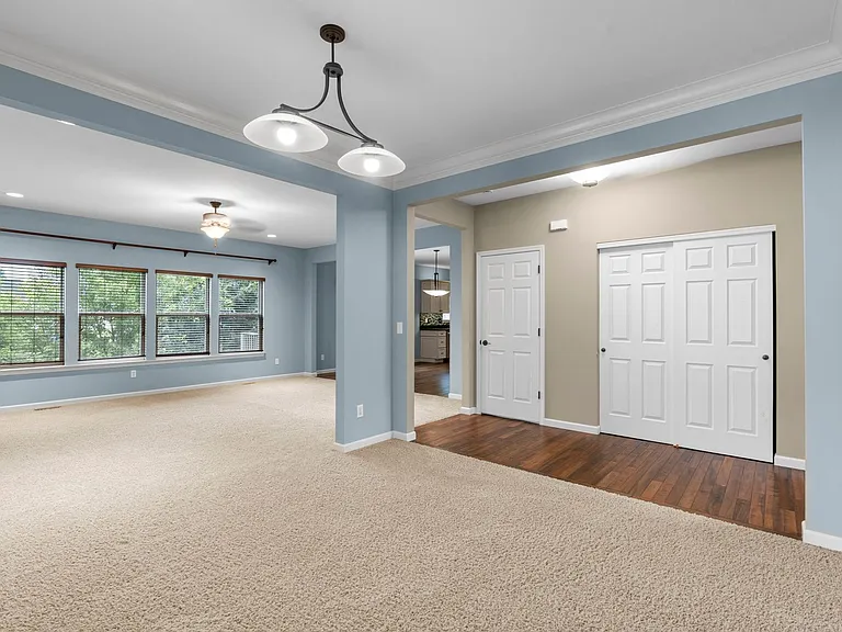 615 Derby Way Dr — Photo 15