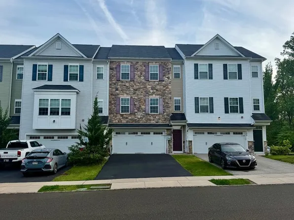 102 Master Ave, Feasterville Trevose, PA 19053