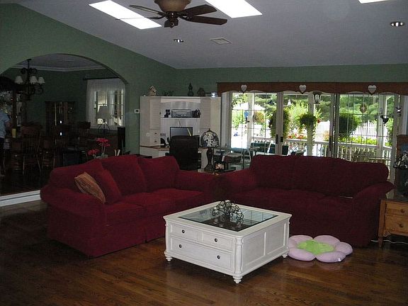 Family Room 26x26