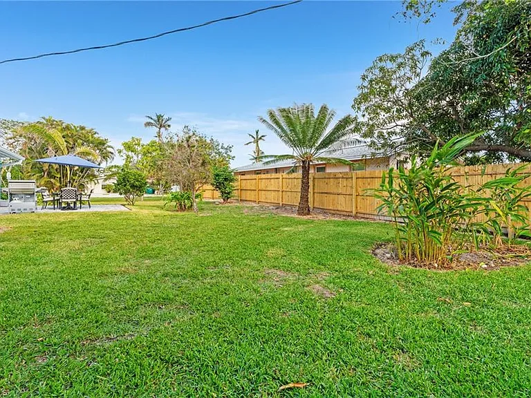 2134 Palm St — Photo 29