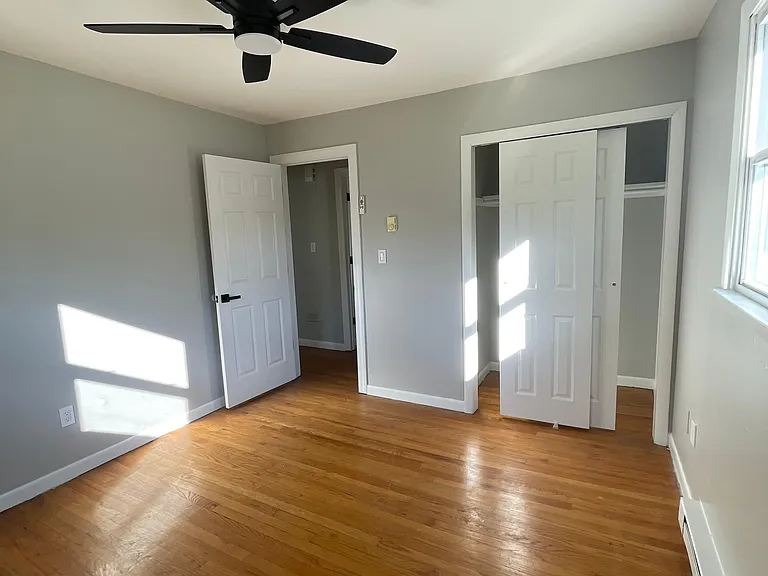 142 Beverly Ave #2 — Photo 5
