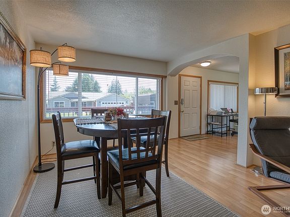 5th image of 616 E Simpson Avenue