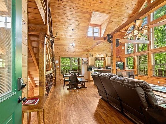 4th image of 2239 Dean Mountain Rd