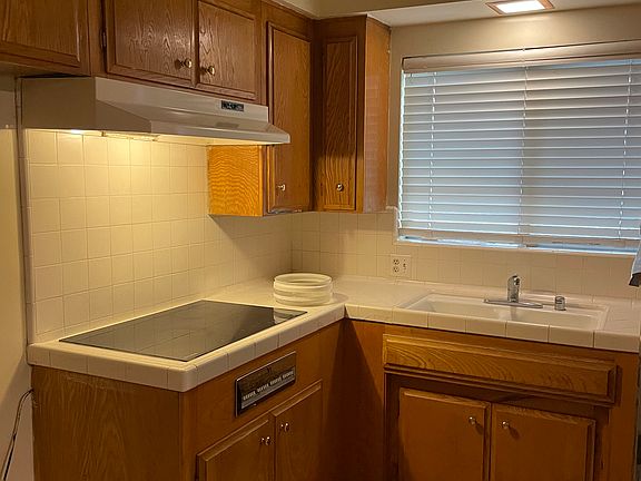 3rd image of 751-63 E California Blvd #757-3