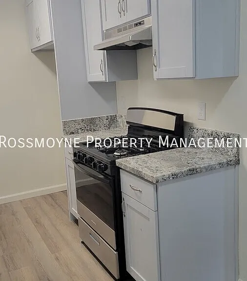 405 E Harvard St #D — Photo 10