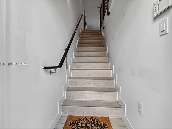 3rd image of 10467 NW 82nd St #11