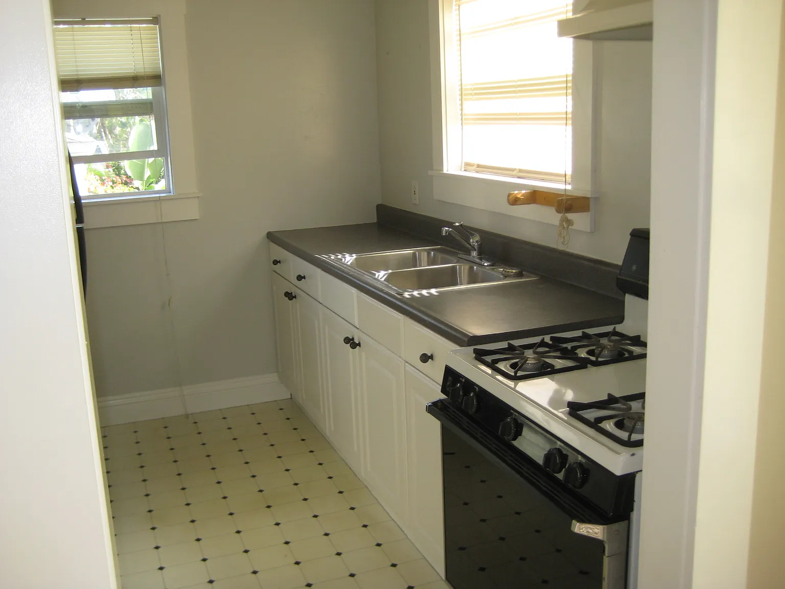 1 bed, 520 sqft, $1,795 — Photo 2