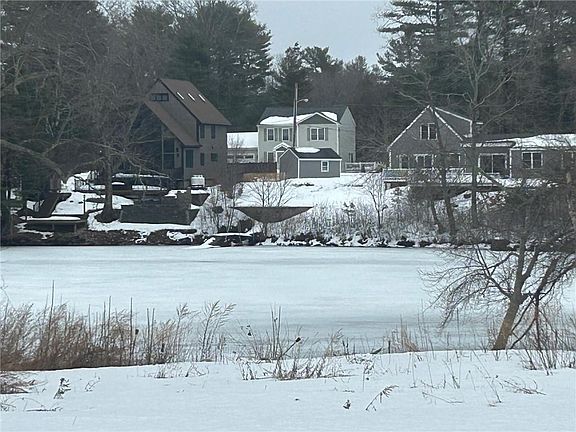 2nd image of 30 Pine Tree Rd