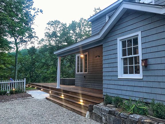Updated Porch/Mahogany Deck