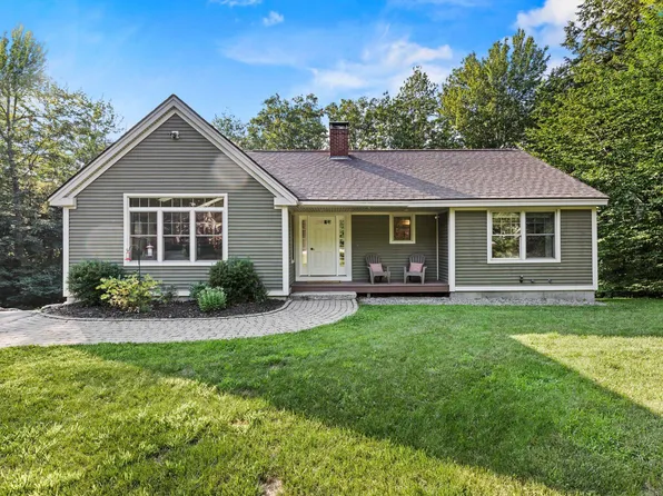 6 Molly Lane, Sebago, ME 04029