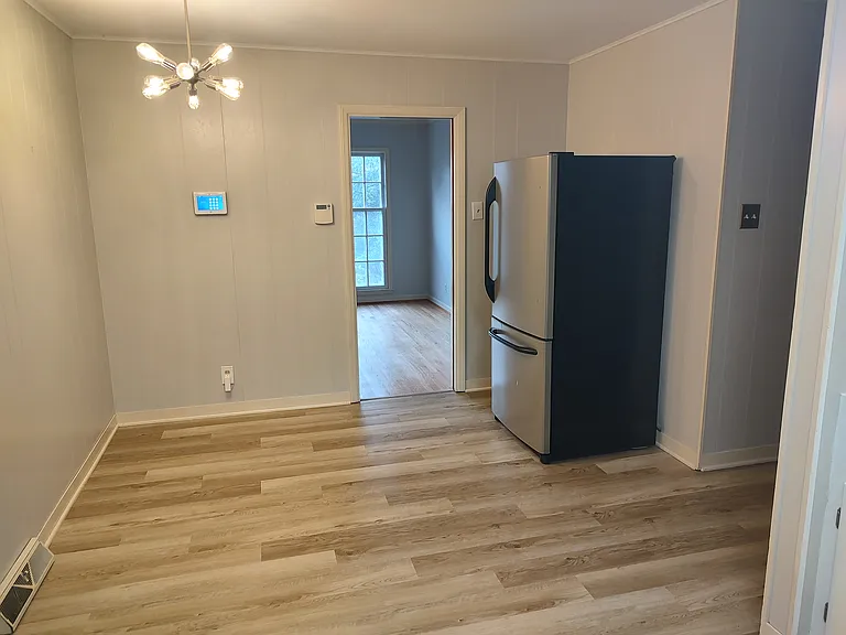 718 Desoto Rd SE — Photo 5