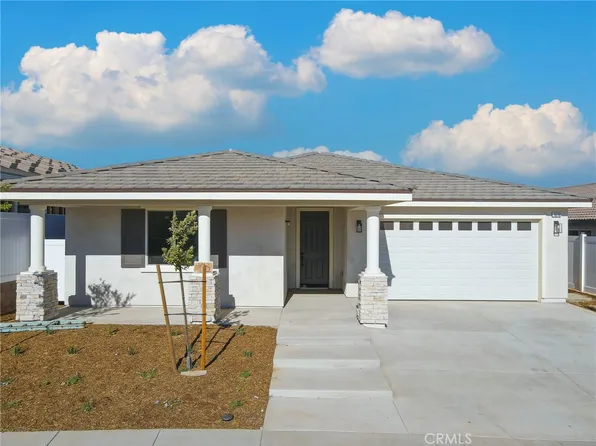 10678 Brookfield Dr, Riverside, CA 92505