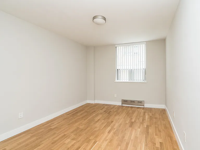 188 Jameson Ave — Photo 24