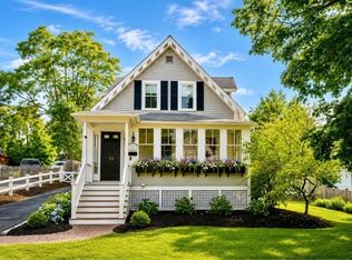 19 Hersey St, Hingham, MA 02043