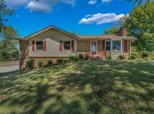 809 Laurel Dr, Clarksville, TN 37043