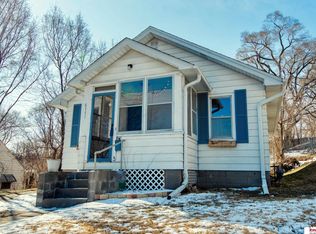 6771 Bedford Ave, Omaha, NE 68104