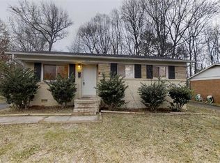 2812 Cedarhurst Dr, Charlotte, NC