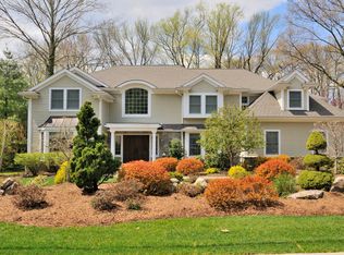 53 Edgewood St, Tenafly, NJ 07670