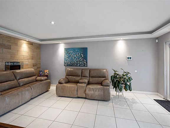 4th image of 1780 NE 170th St