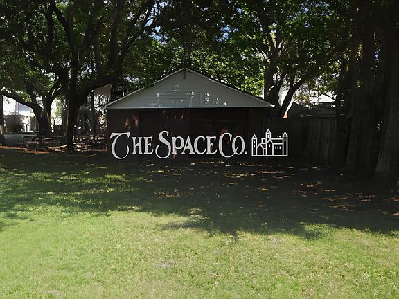 2nd image of 1144 Crull Dr