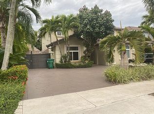 6420 SW 160th Ct, Miami, FL 33193