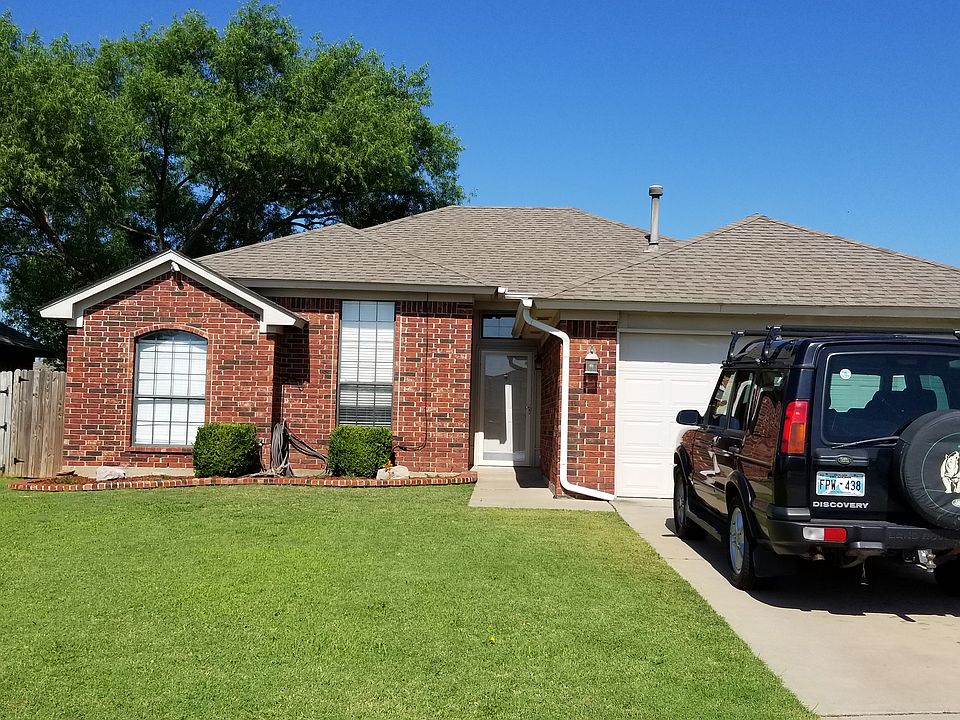1st image of 2301 Avenel Dr