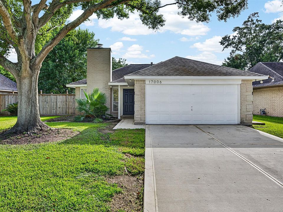 1st image of 17006 Enchanted Cir E