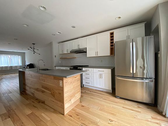2nd image of 100 N 22nd St APT 125