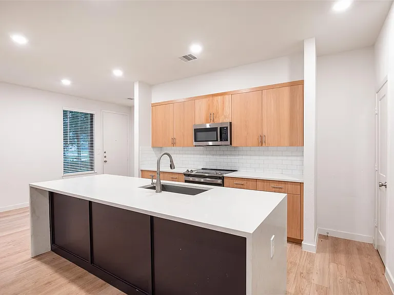 2517 Appian Way #B — Photo 13
