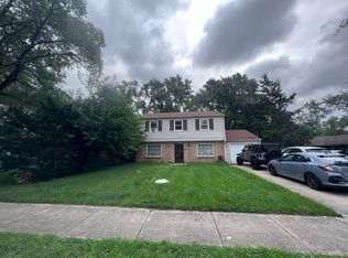 172 N Pinecrest Rd, Bolingbrook, IL 60440