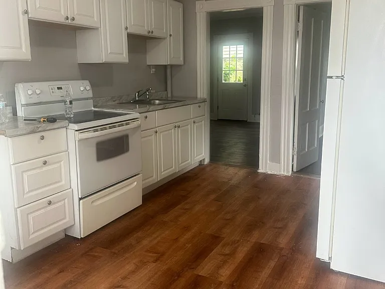 44 Salem St — Photo 2