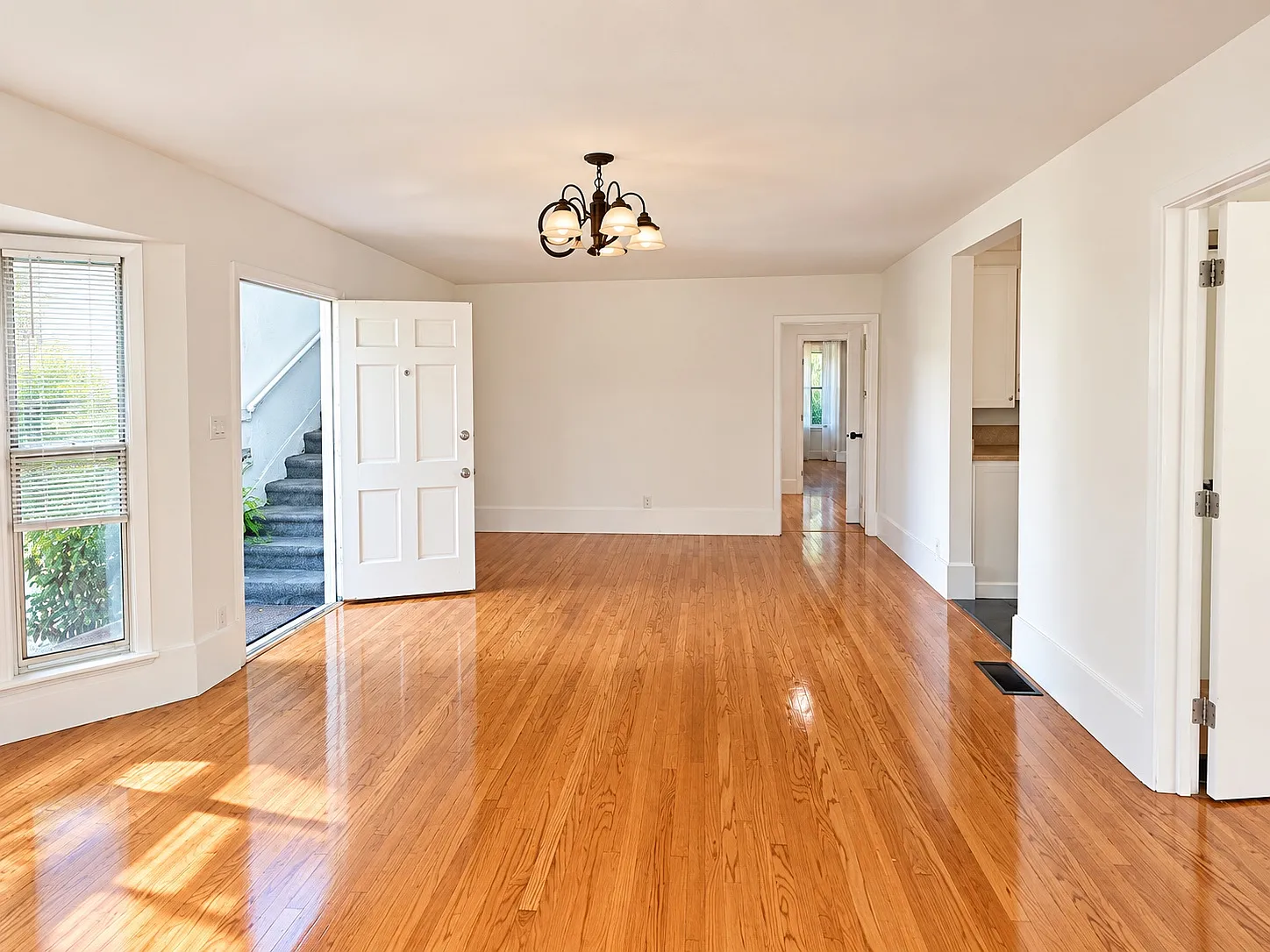 3 bed, 1000 sqft, $3,650 — Photo 4