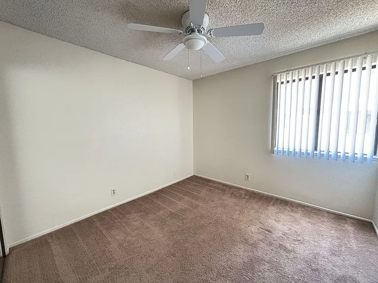 43909 Kennsington Pl — Photo 22