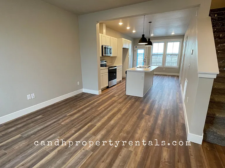 6075 Northstead Ave #1 — Photo 4