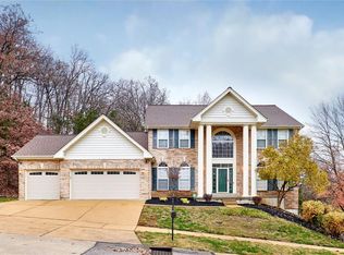 15959 Forest Valley Dr, Ballwin, MO 63021