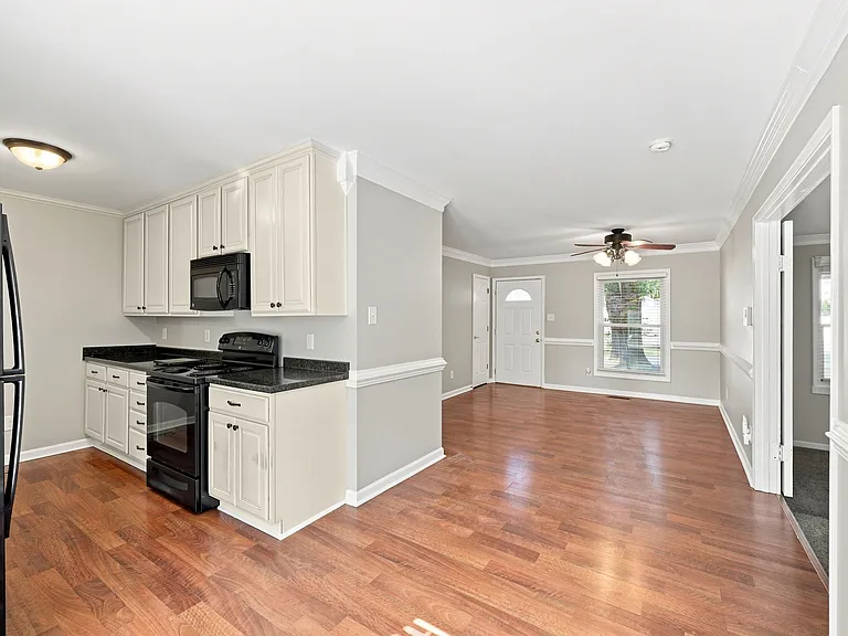 516 Keith St — Photo 21