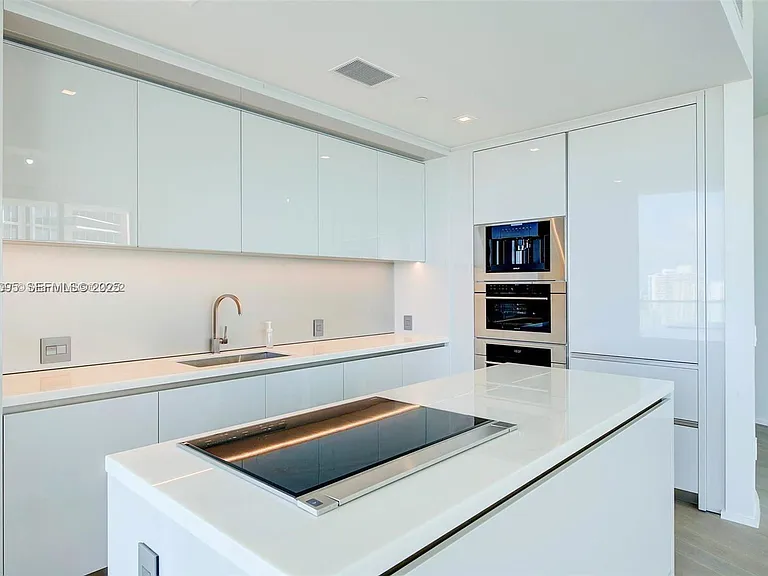 18975 Collins Ave #2205 — Photo 6