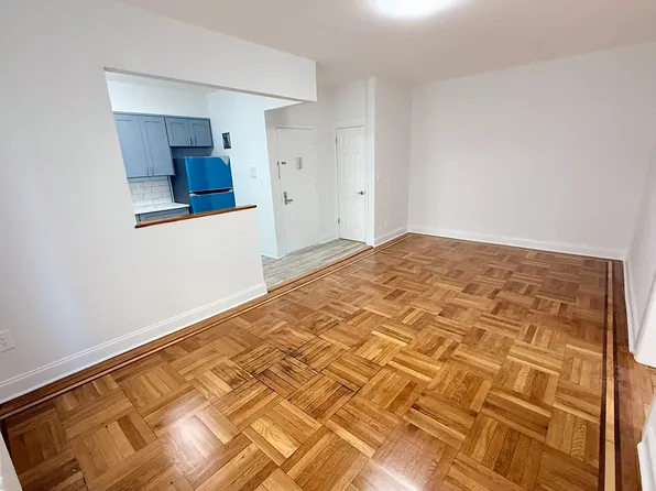 47-48 43rd Street image 8 of 29