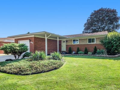 28604 Newport Dr, Warren, MI, 48088