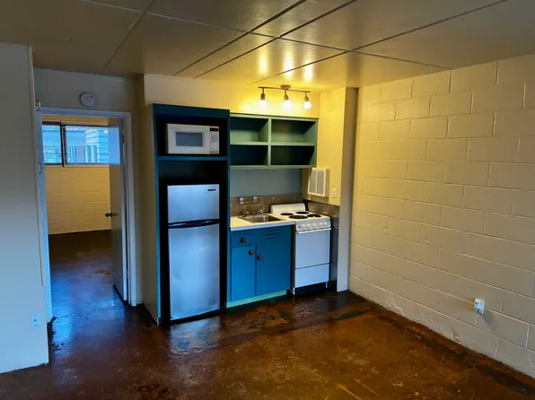 901 SW Saint Clair Ave #101, Portland, OR 97205