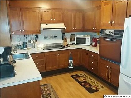 1st image of 599A Lake Point Dr