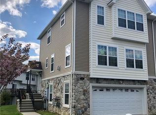 31 Hidden Creek Blvd, Monroe, NY 10950