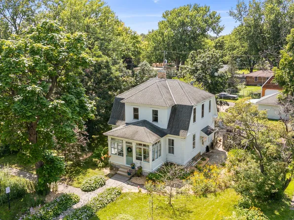 415 N Pearl St, River Falls, WI 54022