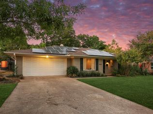 10429 Royalwood Dr, Dallas, TX 75238